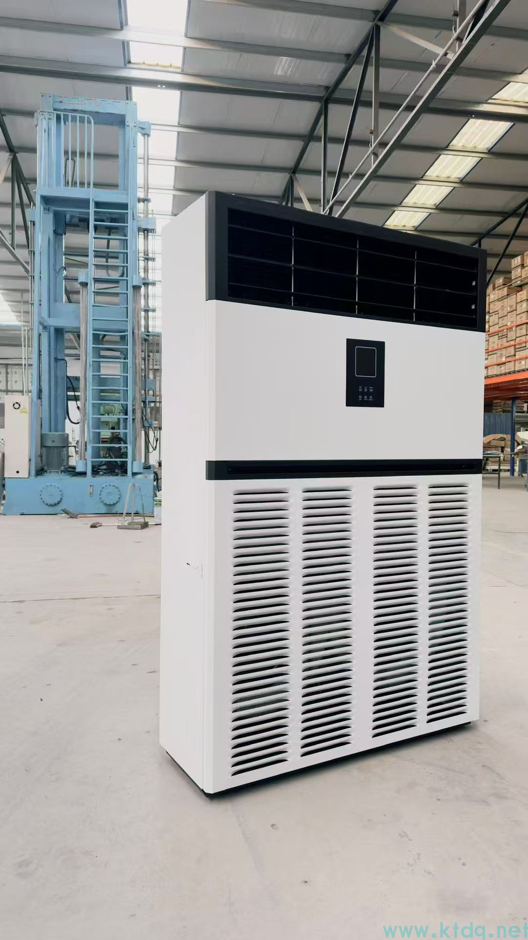 廠家供應大型10匹商用水空調(diào) 冷暖兩用水冷空調(diào)井水柜機(圖4) 廠家供應大型10匹商用水空調(diào) 冷暖兩用水冷空調(diào)井水柜機(圖4)